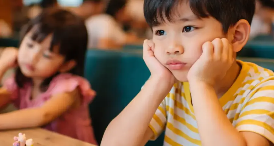Why It’s Tough to keep kids entertained while waiting for food at Kooky Plate KL