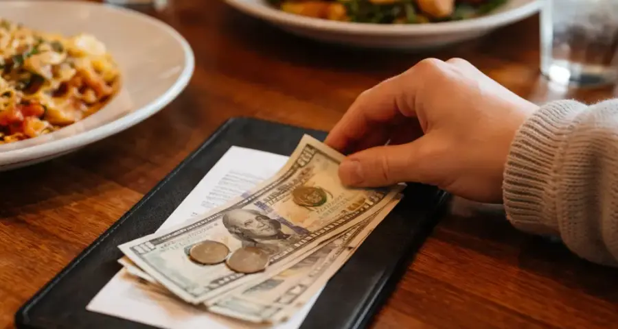 Standard Dining: How Much to Tip for Regular Meals